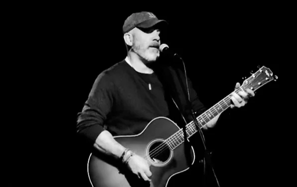 Chuck Clough – Singer Guitarist