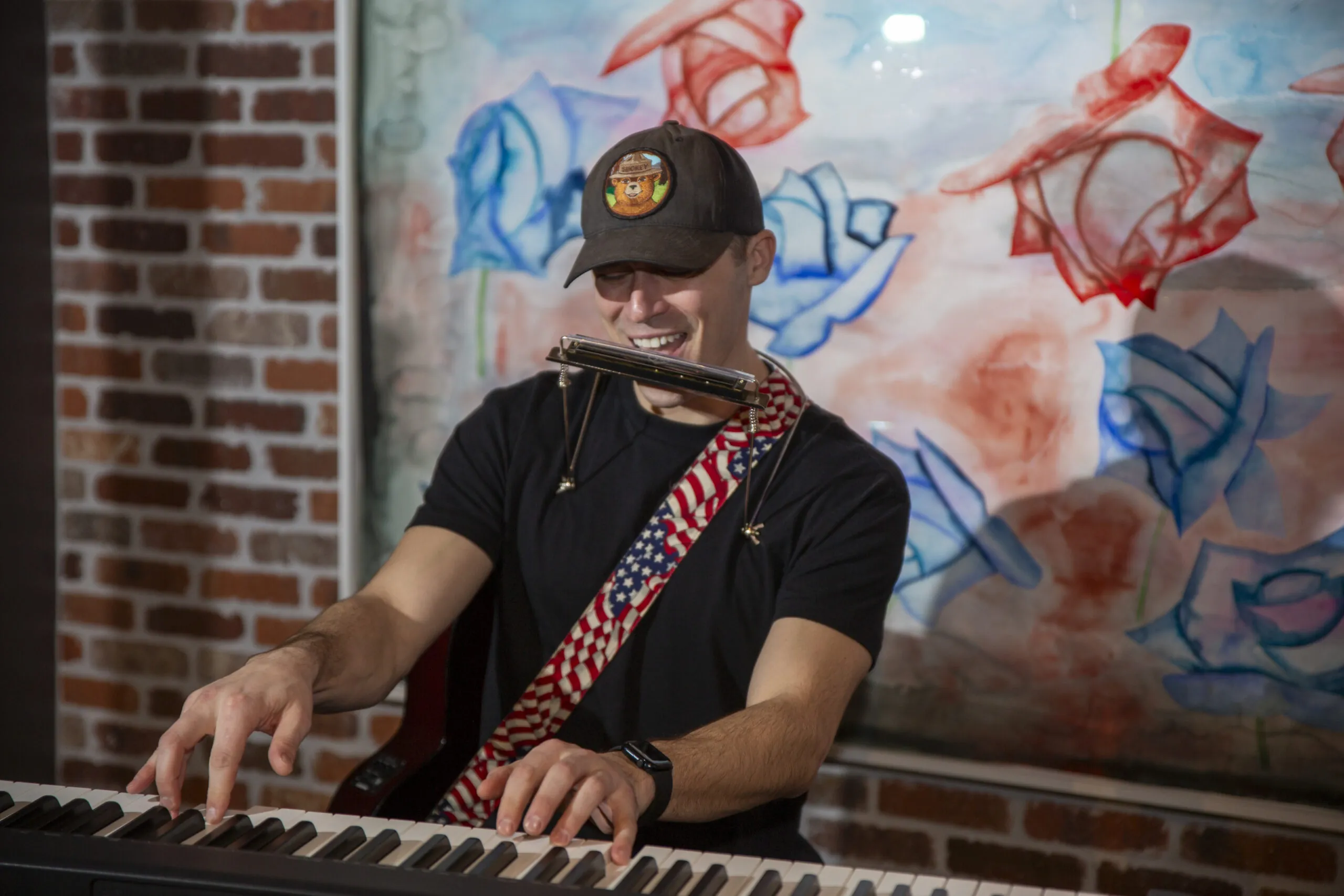 Tom Balanda playing keyboard