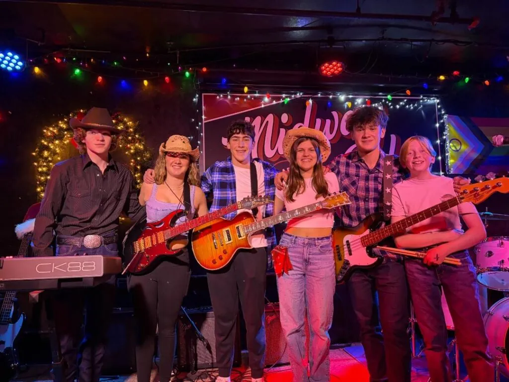 Truancy – Live Band